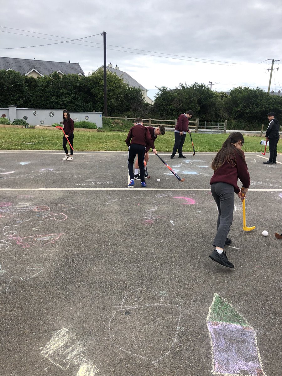 MsWrightBallagh's tweet photo. The boys and girls in @BallaghkeeneNS had great fun giving hockey a go during sports day today!! 🏑 https://t.co/qGHMCA8Rit