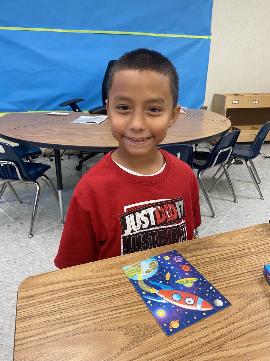 Our first grade students at #CampCarter loved the astronomy puzzles!! 🧩