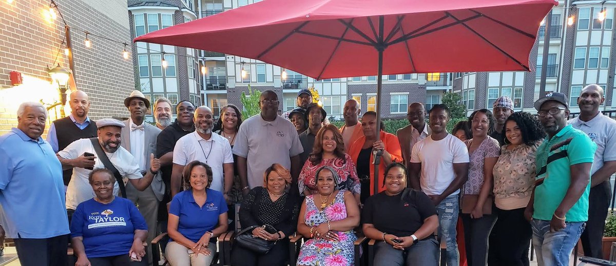 LERISmedia's tweet photo. It was a wonderful, inspiring evening of networking at Via Roma Restaurant with the Bi-County Business Roundtable. These business owners are Amazing!
Many Thanks to @DelDBarnes and Peggy Morris of #Sisters4SistersNetwork.
#BCBR #BizPopUp #networking #entrepreneurship https://t.co/LoSWaN5YOx
