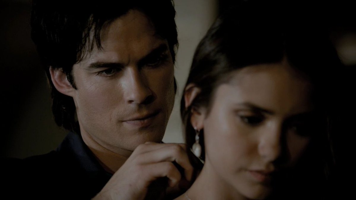 delenathinker's tweet photo. damon spoiling elena today for not only her birthday but for the anniversary of the day they fell in love <3 https://t.co/r0JtP2gBR7