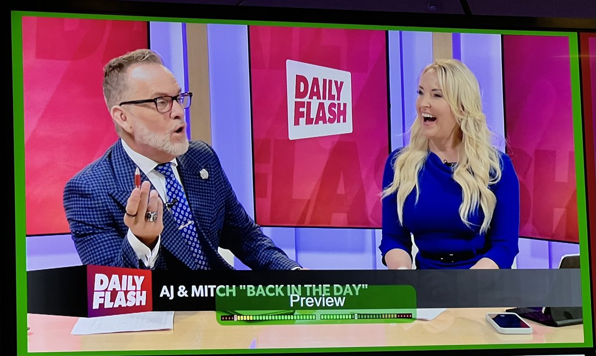 hugoarenas's tweet photo. Thank You again for joining us today .@AJacksonTV, you are truly a class act! #DailyFlash https://t.co/bk3wteheCk