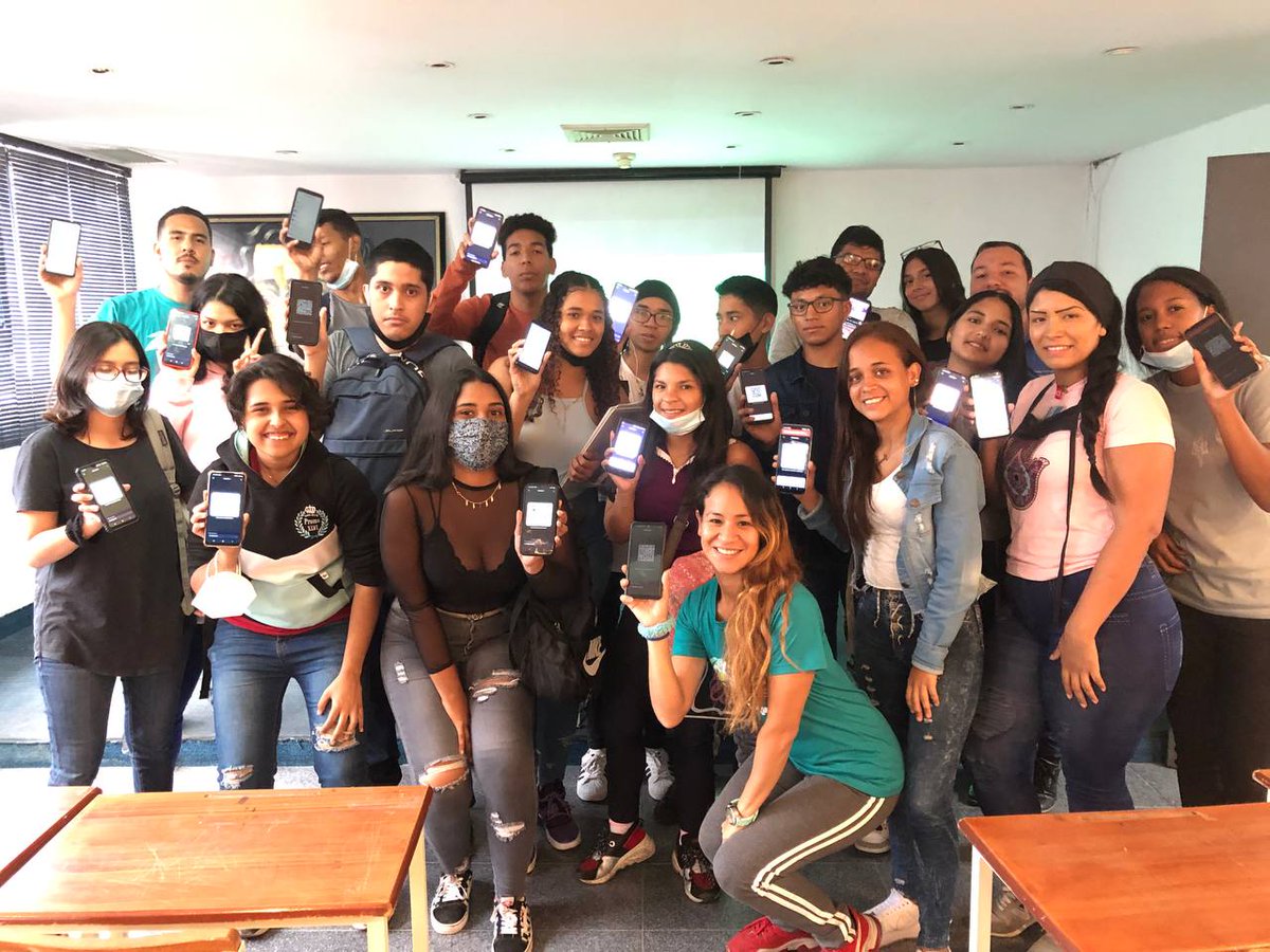 Todo un éxito nuestro conversatorio de la mañana de HOY en el Instituto Universitario deTecnología Antonio José de Sucre con exactamente 31 personas educadas y afiliadas... 

Gran trabajo de <a href="/TaliaNotas/">Talia Zimmermann</a> <a href="/MogollonRafaelE/">Rafael Mogollón Fajardo</a> y <a href="/EVERESTNIGHT/">EverestNight</a> 

#BitcoinAgentsVenezuela2022