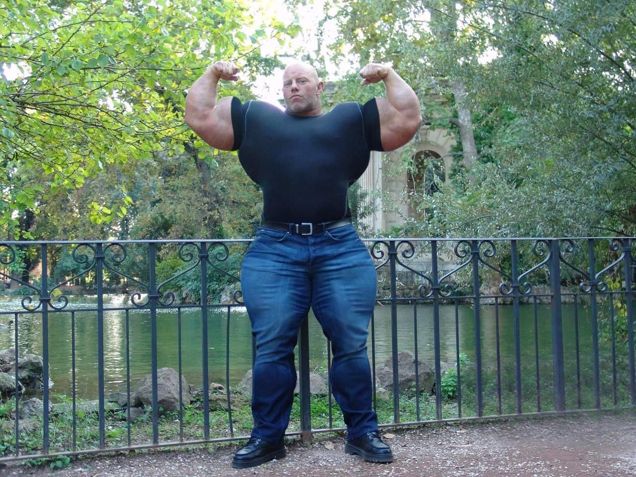 Extreme mods on Twitter: "I’ll never be able to make him big enough. # ...