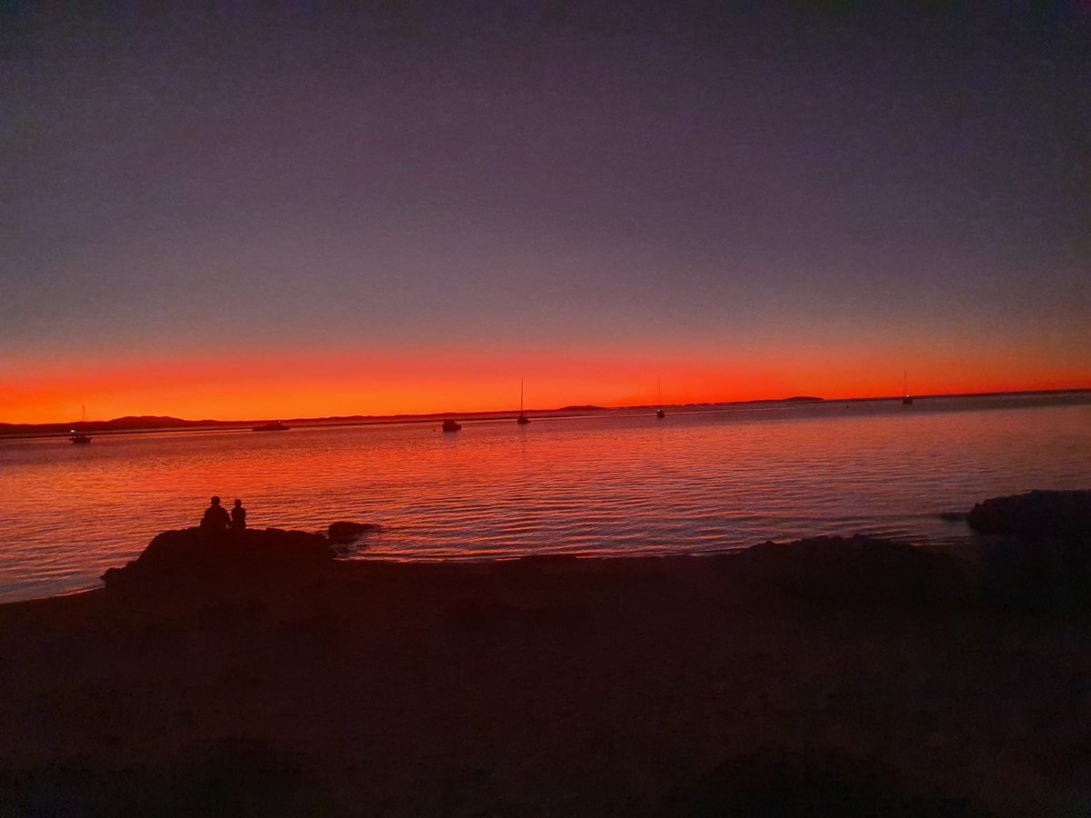 GoddessSumina's tweet photo. The sunset is still so beautiful! https://t.co/BnNqEjiYuu