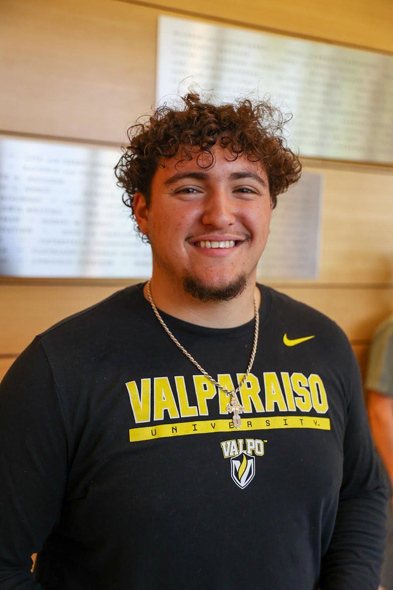 Already getting down in brown and bold in gold at FOCUS! Can't wait to see the Class of 2026 fill the <a href="/ValpoAthletics/">Valpo Athletics</a> stands this Fall. #WeAreBeacons