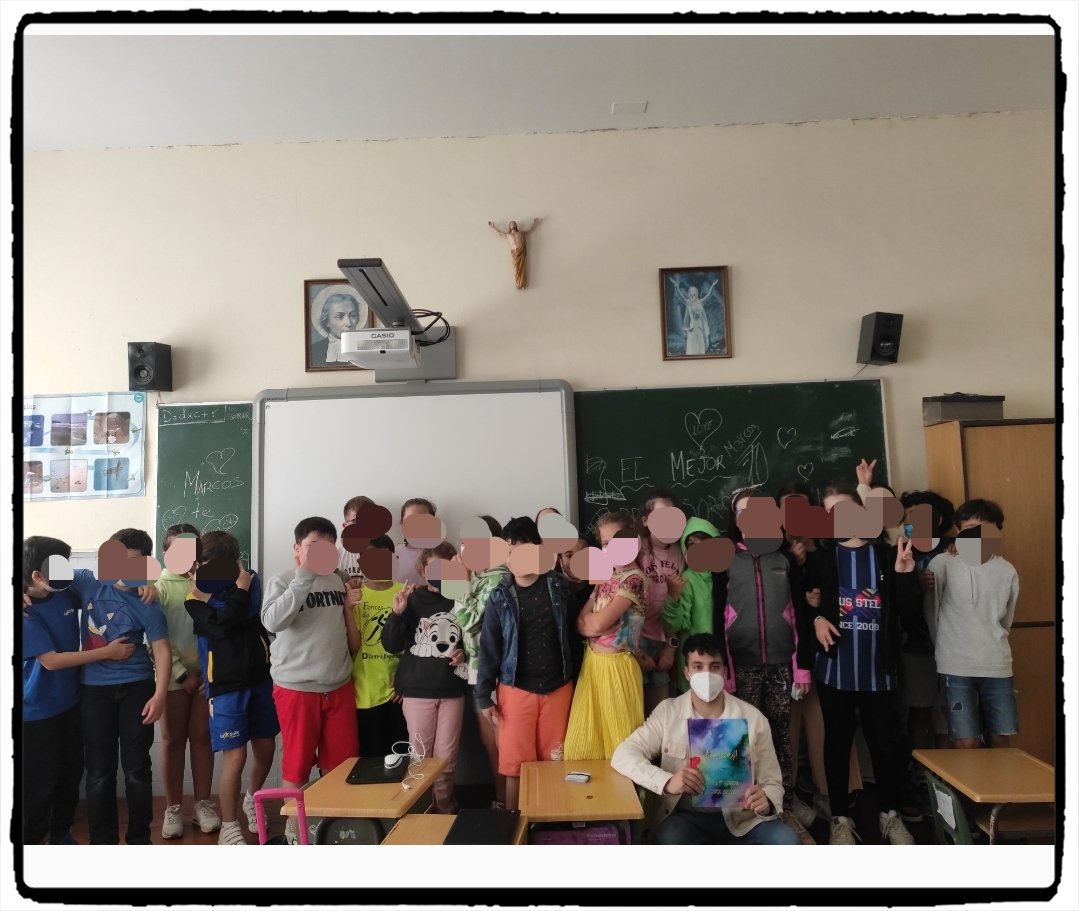 MGianzo30's tweet photo. Me han robado el corazón los muchachos de la escuela...
@LaSalleInma 😍😍😍 https://t.co/3sU00hBmi1