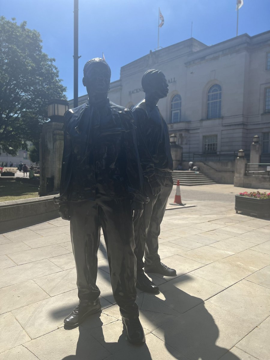 ccarterthomas04's tweet photo. Unveiling of Windrush Warmshores sculptures  (9ft tall) by artist Thomas J Price outside Hackney Town Hall https://t.co/nUyqzp5ztg