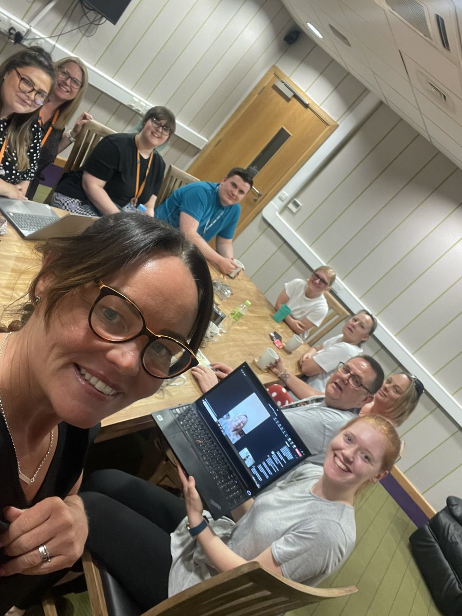 sammycooke79's tweet photo. Our first face to face team meeting in over 2 years! Feels good to be getting people back together. #TeamRehab @NAViGOCARE @AmandaS34463883 @lmcgtfc @wackydaggers https://t.co/6ANVVL0LpH