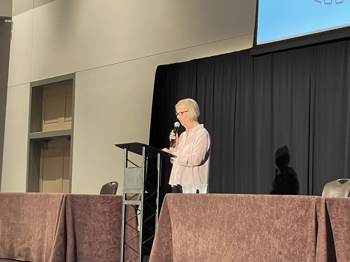 lesliegarakani's tweet image. Chair Barbara Brown kicks off the 2022 TETL Summer Clinic.  Let’s go!! #TETL2022 #TETLSummerClinic