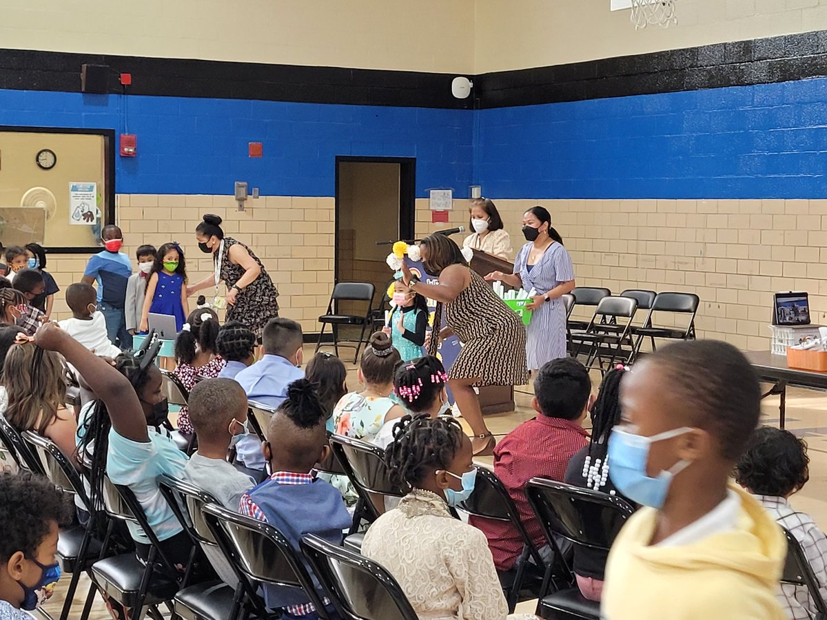 _MustangPride's tweet photo. Watch out 1st Grade because here we come! K5 Promotion Ceremony! 
#MustangPride #PGCPS #CommunitySchools #GES https://t.co/IN588c3LRU