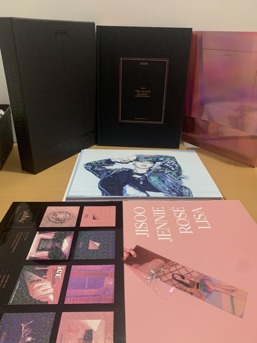 BP_Photocard_Ph's tweet photo. WTS / LFB 

QUIT SALE!!!

4 + 1 THE ALBUM PHOTOBOOK 

UNSEALED NO PC

STOCK A 

JISOO BOOKMARK

STOCK B 

ROSE BOOKMARK

WITH YG POB 1 STOCK ONLY 

SHOPPE COD

Tag : Blackpink Jennie Jisoo Lisa Rose 4+1 THE ALBUM PHOTOBOOK https://t.co/J0rxrMFJww