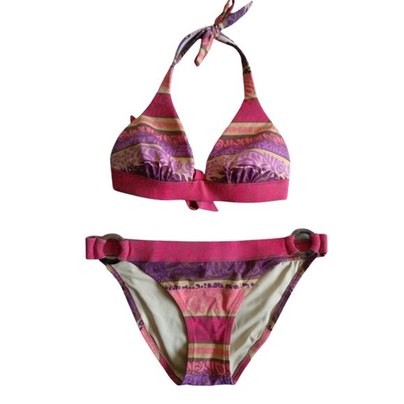 mickeyanthony's tweet photo. So good I had to share! Check out all the items I'm loving on @Poshmarkapp from @lisnarda06 #poshmark #fashion #style #shopmycloset #victoriassecret #nuco #unbranded: https://t.co/hXXPIi5xBD https://t.co/vFty004TY4