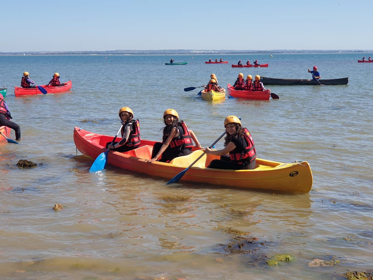 aldryngton's tweet photo. With such amazing weather it was the perfect morning for the Year 6 children to enjoy their canoeing activity.
#year6residential #littlecanada #IOW #canoeing https://t.co/t4YZvrYcAq