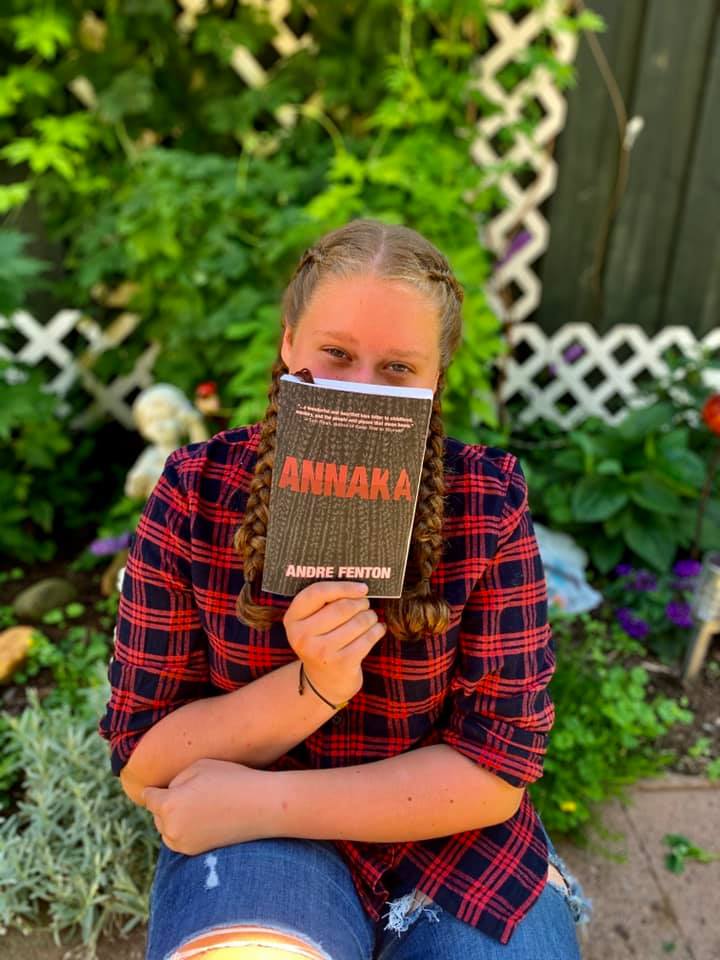 LitDigitally's tweet photo. It's Selfie Day! Share yours and tell us your current read in the replies below. 👇 https://t.co/lDkPmndXDz
