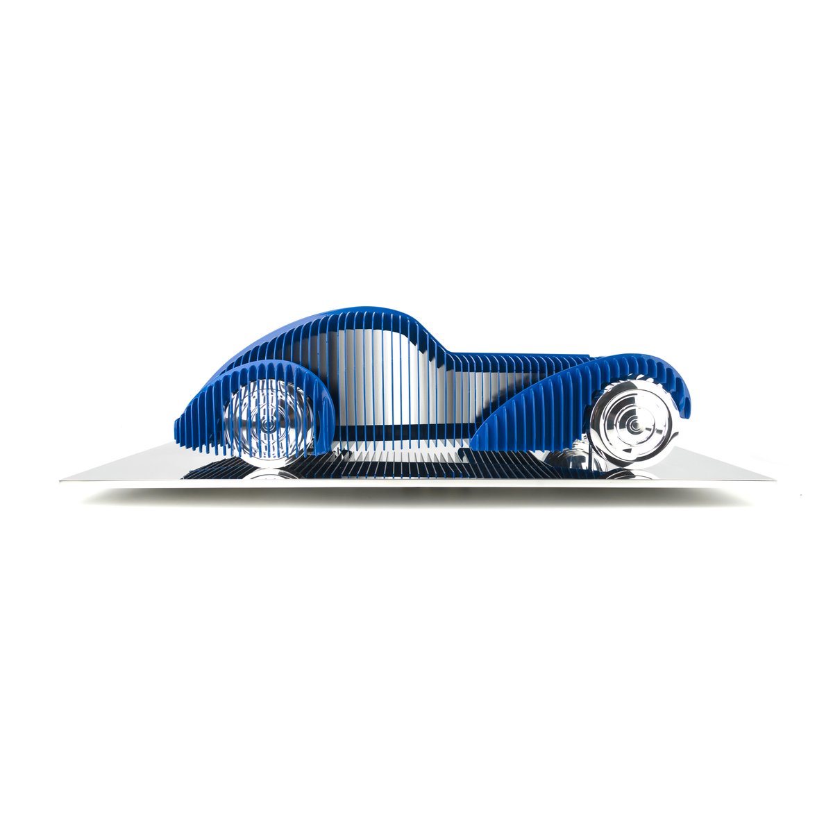 Antoine_Dufilho's tweet photo. 🔷 Bugatti Atlantic Blue 🔷
Bugatti et mon interprétation de la mythique Atlantic en bleu. 
PS: ALREADY SOLD OUT 😉
#amazingcar #luxury #sportscar #automobile #cargram #art #contemporaryart #artist #artwork #sculptor #metal #bugatti #bugattiblue #bugattiatlantic https://t.co/M7PyQiE93B