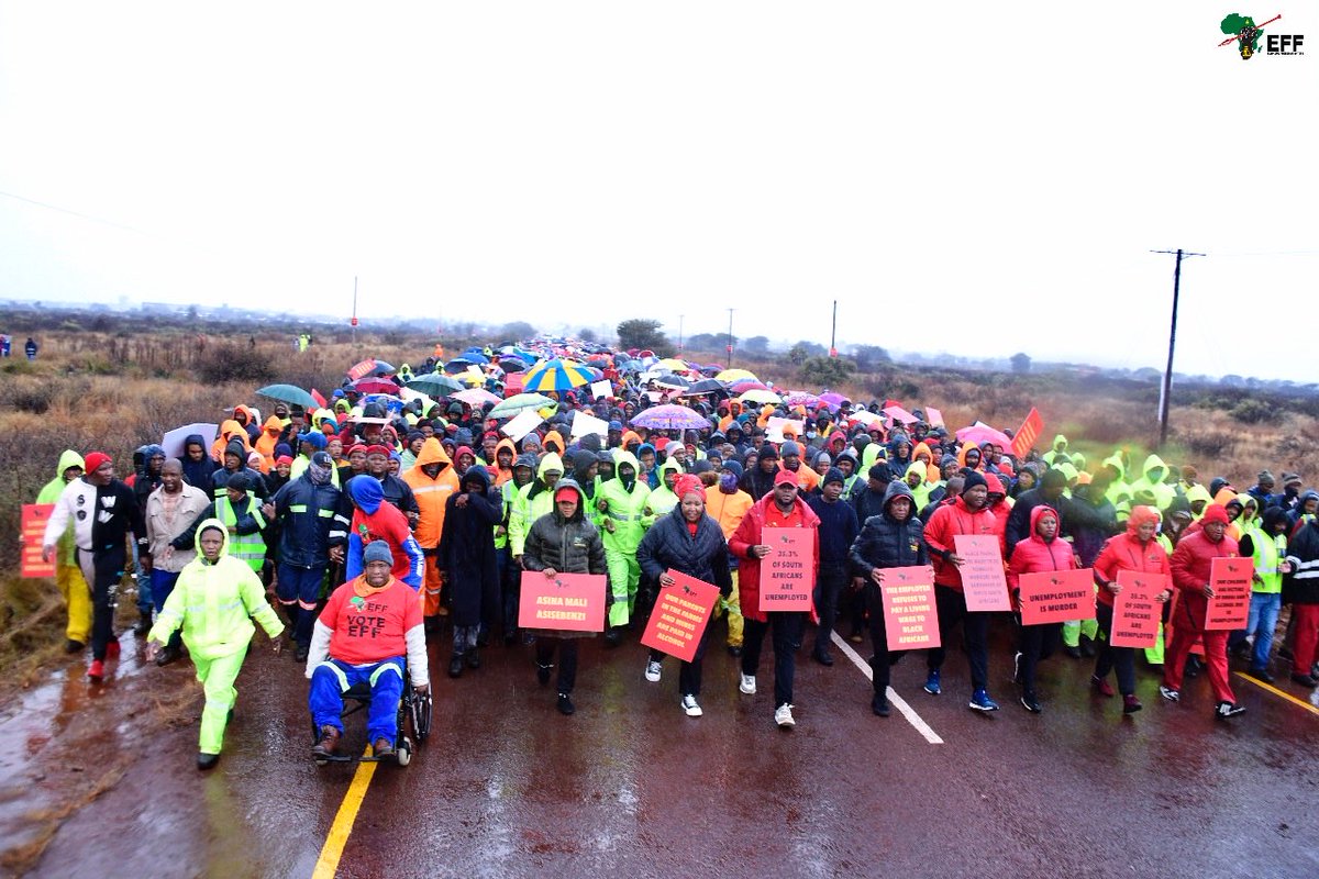 Sinawo_Thambo's tweet photo. Below is an illustration of mastering the art of organising
In 6-days, Youth Day Commemoration and #EFFMarchForJobs, confronting the mining mafia
On the 26th we head to Soweto for Freedom Charter Day, making it 3 programs, in 3 provinces, in 10-days
The EFF is massive. https://t.co/YOPKTPUxfL