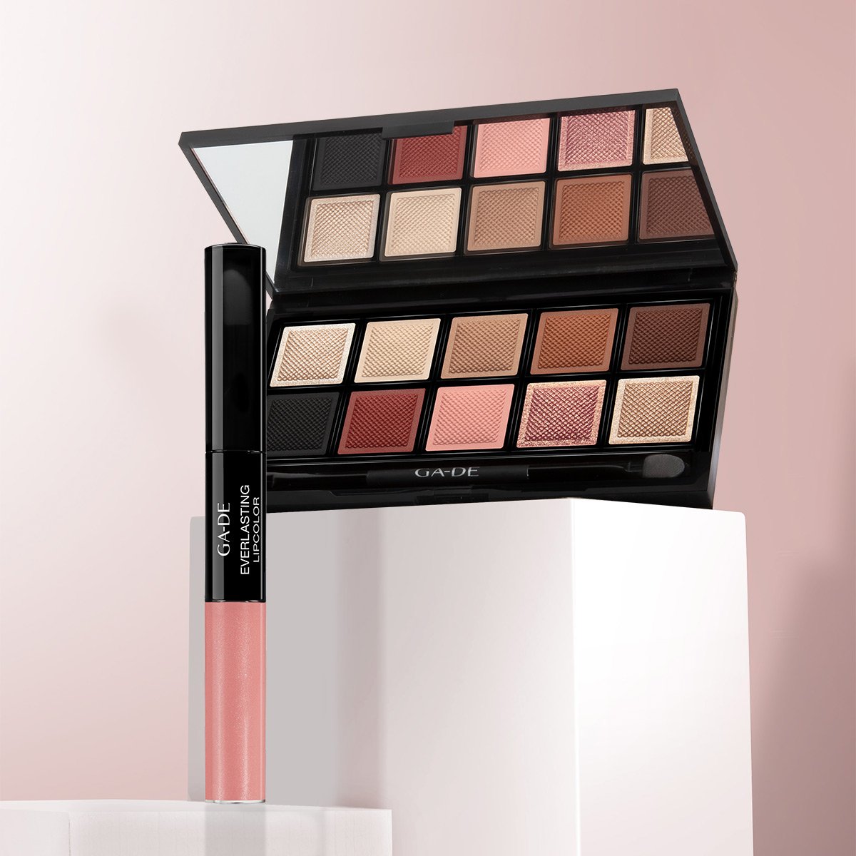 gade_cosmetics's tweet photo. Better Together 🌸
#FRAMES EYESHADOW PALETTE and EVERLASTING LIP COLOR #92. Now available at - https://t.co/bN2F3bz4cr 🛍 https://t.co/SrK7LcYsvT