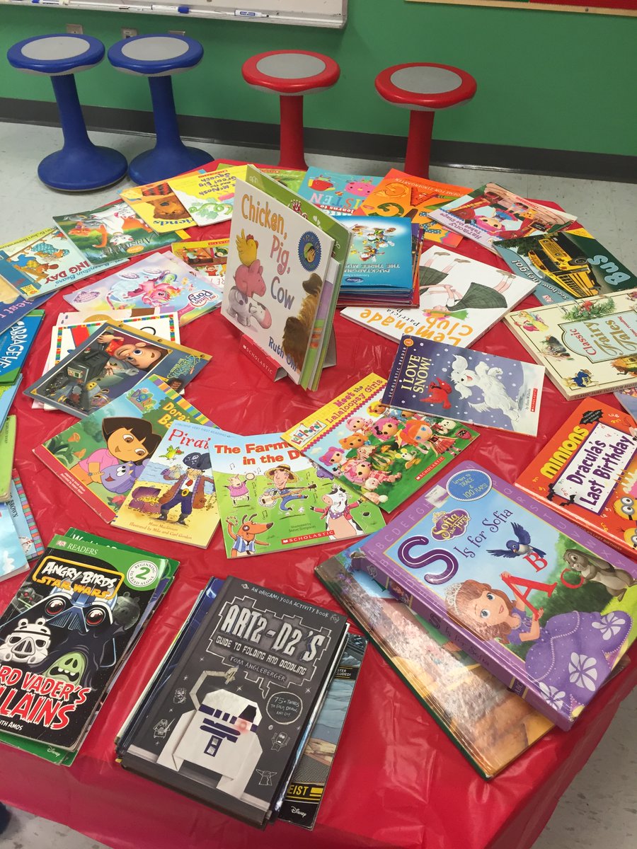 TempletonLearn1's tweet photo. Our 1st book swap was a major success! Every student in our K to 6 had an opportunity to get some books.  With many in our 7 to 12 dropping by to grab one or two as well!! Thank you for all the donations Templeton family. @TempletonAcad  @NLESDCA https://t.co/p7KCBzTWca
