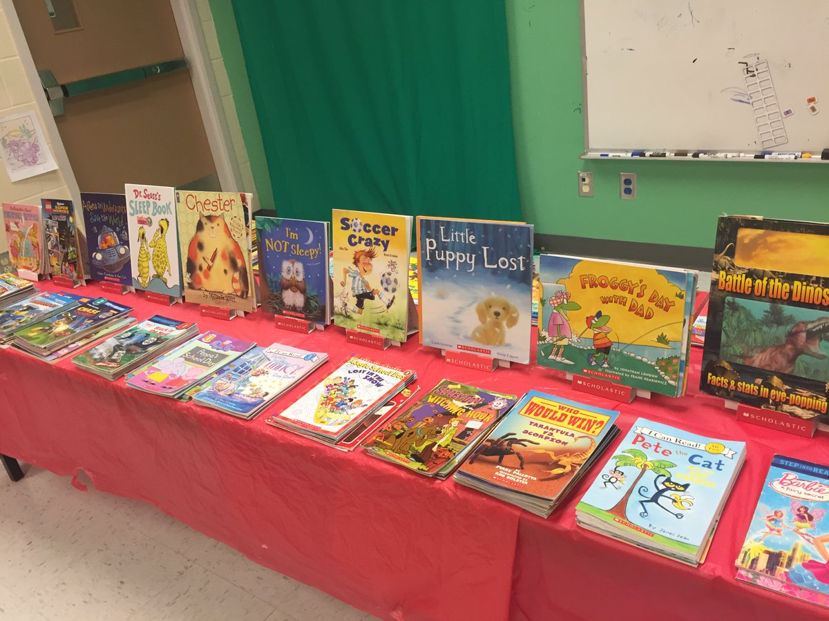 TempletonLearn1's tweet photo. Our 1st book swap was a major success! Every student in our K to 6 had an opportunity to get some books.  With many in our 7 to 12 dropping by to grab one or two as well!! Thank you for all the donations Templeton family. @TempletonAcad  @NLESDCA https://t.co/p7KCBzTWca