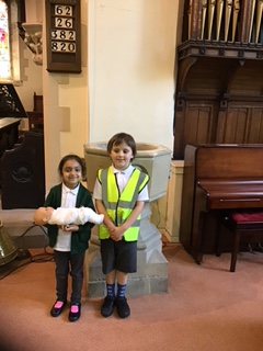 mountpleasantps's tweet photo. Year 1 had a great time working with children at Hepworth School and visiting the local church. #linkingschools#celebrating differences https://t.co/hvt8v0JlLg
