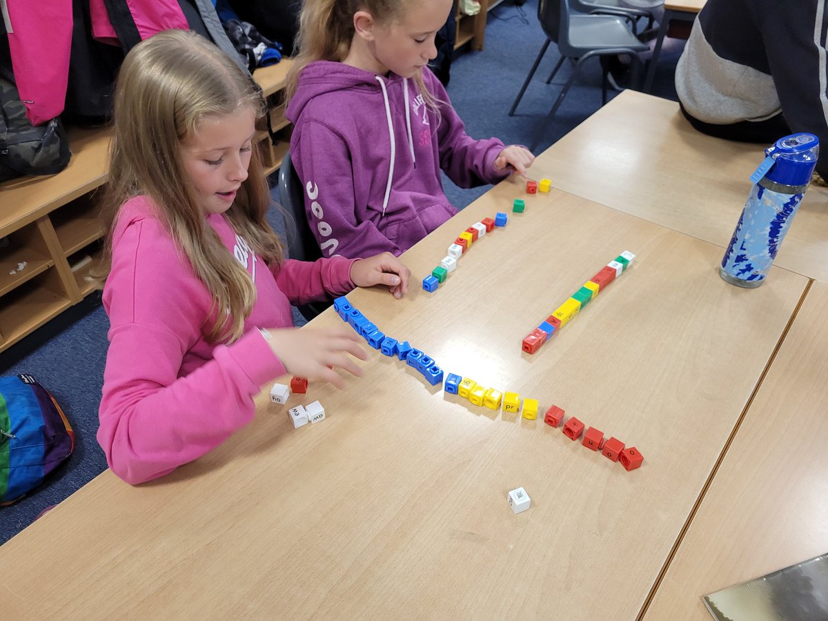 P6Bcdps's tweet photo. Today we have been learning about Factors and Prime numbers #cdpsdg7maths https://t.co/FbATBlAnSQ
