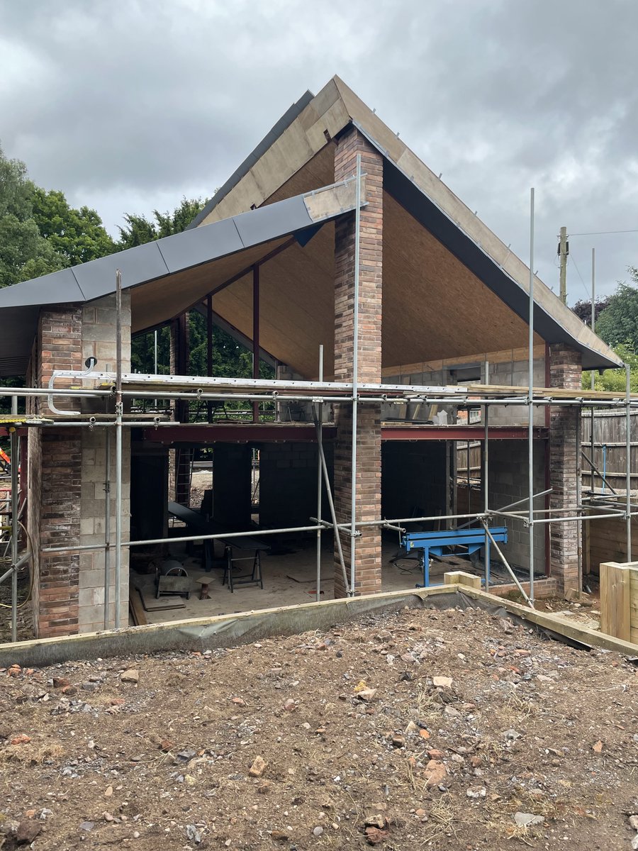 We are excited to soon be marketing a ‘one off’ Four bed Detached new build property in a fantastic location.
 #primelocation #luxuryliving #newhomeconstruction