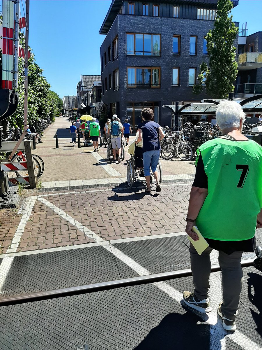 Vanmiddag de 2e etappe van de #Rol4Daagse, georganiseerd door @Marian_van_Dam in Heiloo, meegelopen. Fijn dat ook Bart Ploeger van Holland Sport bv meeliep. Onderweg een tussenstop bij het Beestenboetje.