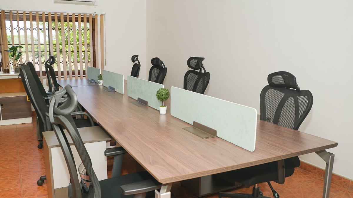 hivecoworkingzm's tweet photo. Our coworking space is conveniently located in the heart of Lusaka, close to Manda Hill, East Park and Arcades shopping malls, restaurants and cafes.
Make a booking here: https://t.co/b0c2qNfMSW
π·: Dedicated Desks from ZMW250/day
#CoworkingLusaka #HiveCoworking https://t.co/MnyYzAz9uA