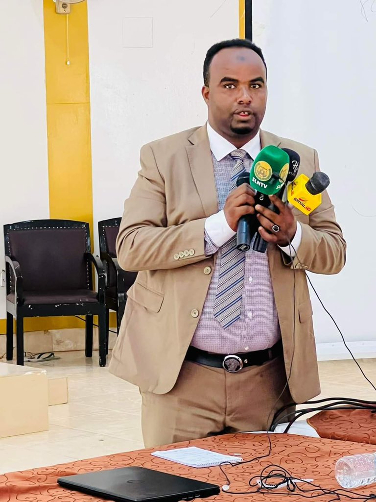 ADAMAcademy3's tweet photo. Today @ADAMAcademy3 held a Justice consultation meeting to discuss the justice situation &amp; challenges for the minority groups. Deputy Minister of Justice, Heard of M/dijex prosecutor, CSOs, Ulima &amp; lawyers attended. The officials pledged to prioritize accelerating minority cases. https://t.co/UK2oL4i1tr