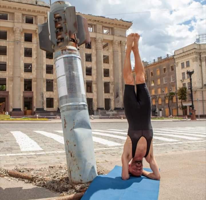 RT @ginddd: June 21: International Yoga Day

Kharkiv, northeastren Ukraine https://t.co/leh8eR52F0