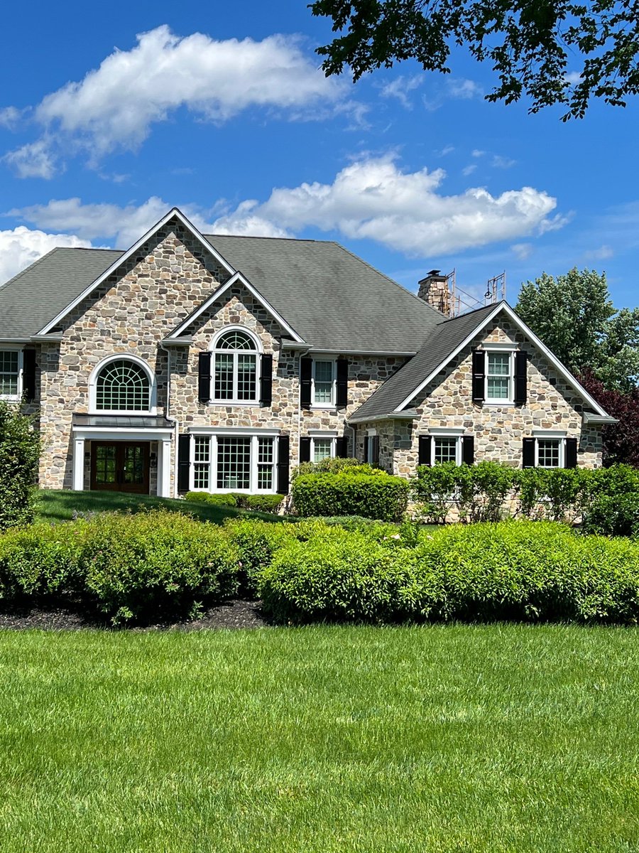 QuarryCutStone's tweet photo. QuarryCut Stone - Brandywine Blend - Squares &amp; Strips. #QuarryCut #QuarryCutStone #QuarryCutVeneer #StoneVeneer #VeneerStone #RealStone #ThinStone #ThinStoneVeneer #BuildingStone #CustomHomes #AmericanStone #AmericanQuarries #AmericanOwned #Masonry #StoneMasonry #StoneMason https://t.co/Rmb4VFD6JZ