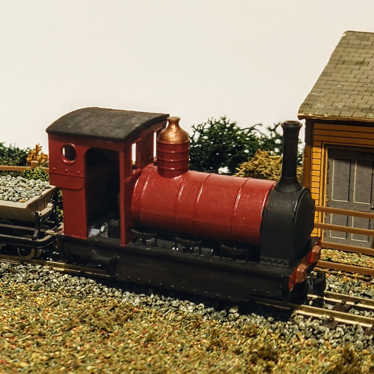 DoublemModels's tweet photo. Here's a group of my steam engines, all currently up for sale over on my Etsy!
https://t.co/M3JskqvIbP

#narrowgauge #modelrailway #steamtrain #locomotive #railway #009scale #009gauge #00scale #00gauge https://t.co/D5Xos7yCaj