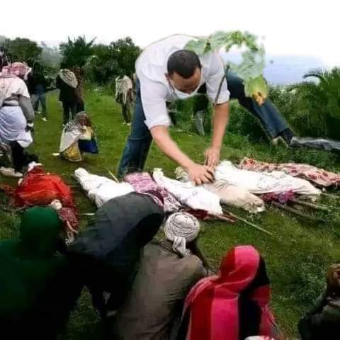 Amele_getnet's tweet photo. ብልጭልጭ ቢሆን ዳሱ
ማን ሊታደም ከድግሱ🙌
                   እረጭ ሲል ውሸት
                   ይናገራል እውነት😔😔 https://t.co/G74PMTOuIU