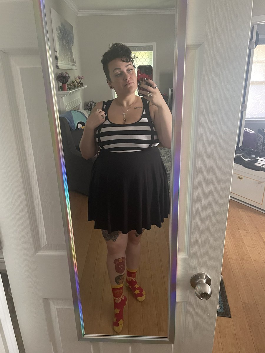 inocentbisander's tweet photo. Just had to wear my favorite socks on my birthday, look how well they match :P 
@ThomasSanders https://t.co/xcZiLGHd90