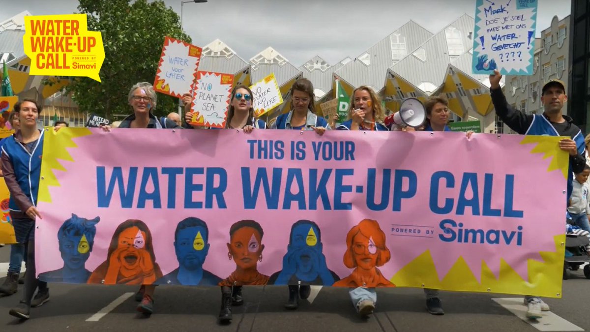 wateraidnl's tweet photo. No water, no life.
Simavi took to the streets in Rotterdam with the Water Wake-Up Call during the Climate March last Sunday to raise awareness for the water crisis.
Read more about the #WaterWakeUpCall and the march: https://t.co/yyVddiQZo2
#Simavi #klimaatmars https://t.co/WYUHgx5fm7