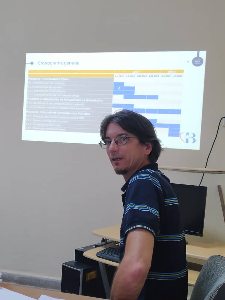 Nuestra universidad coordina el proyecto internacional "Cerrando brechas: creación de capacidades en la Educación Superior de #Cuba para el desarrollo de tecnologías de educación digital", junto a la <a href="/AECID_Cuba/">AECIDCuba</a>, <a href="/EspacioOEI/">OEI</a>, <a href="/CujaeRedSocial/">Universidad Tecnológica de La Habana</a>, <a href="/UNAH_Cuba/">Universidad Agraria de La Habana - UNAH</a> y <a href="/CubaMES/">MES</a>. <a href="/dellylien1/">Delly Lien González</a>