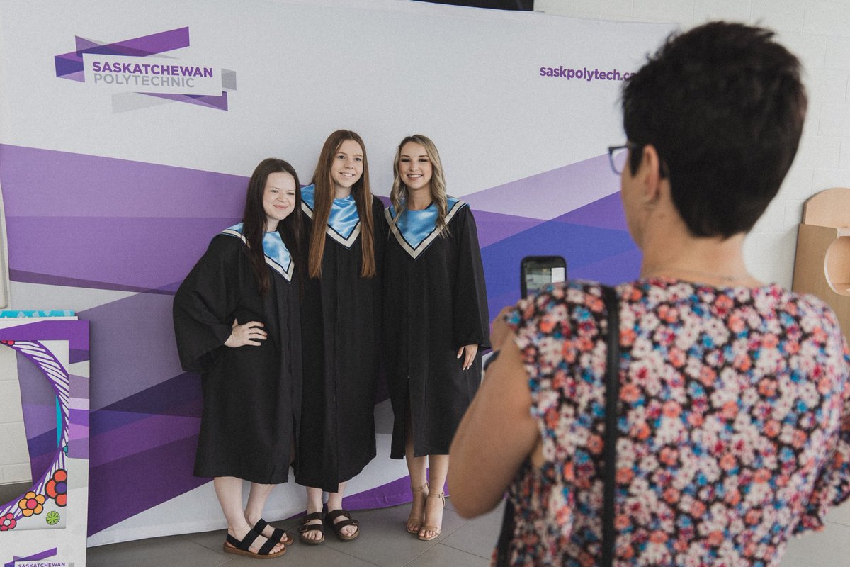 larryrosia's tweet photo. On Monday @SaskPolytech honoured the Class of 2022 at 3 Saskatoon Convocation Ceremonies. We also celebrated Benjamin Boyko, Governor General’s Academic Collegiate Bronze Medal; Michelle Pavloff, Applied Research Award for Excellence; &amp; Wendy Doell, Faculty Award for Excellence. https://t.co/B5I5j2Bg7L
