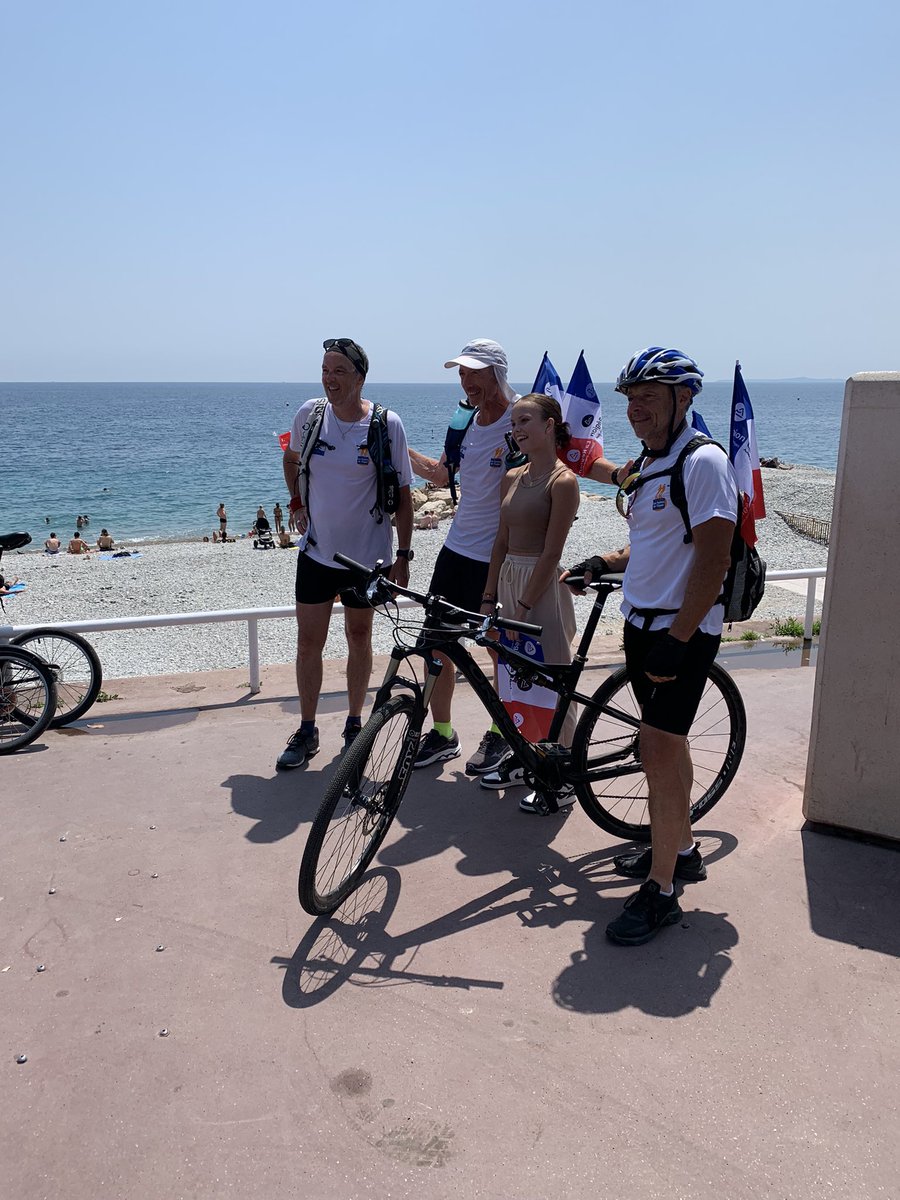 ChristopheSage3's tweet photo. @Interiale a répondu présent au défi sportif et humanitaire au profit de l’association Angel. Merci à nos 3 collègues« Les foulées de l’espoir »qui ont parcouru 730km en traversant la Route des Grandes-Alpes. Merci à mon ami Olivier Chantreau Maire de #Castillon pour son accueil. https://t.co/WQQmrvOLSU