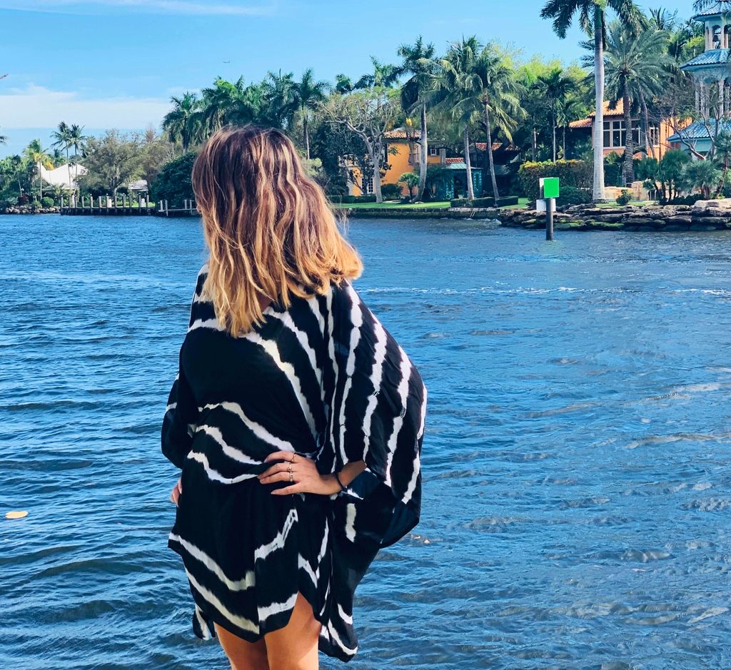 BijouxTerner's tweet photo. Waiting for Friday be like...​

Anyone else start their weekend countdown already?​

Shop this and other weekend ready styles on Amazon.

https://t.co/MVpaDvQAq6​

#bijouxbabe #bijouxterner #weekendcountdown #weekendfun #weekendaccessories #tiedye #coverup #shopbijoux #shopamazon https://t.co/UJi8FVp6Hx