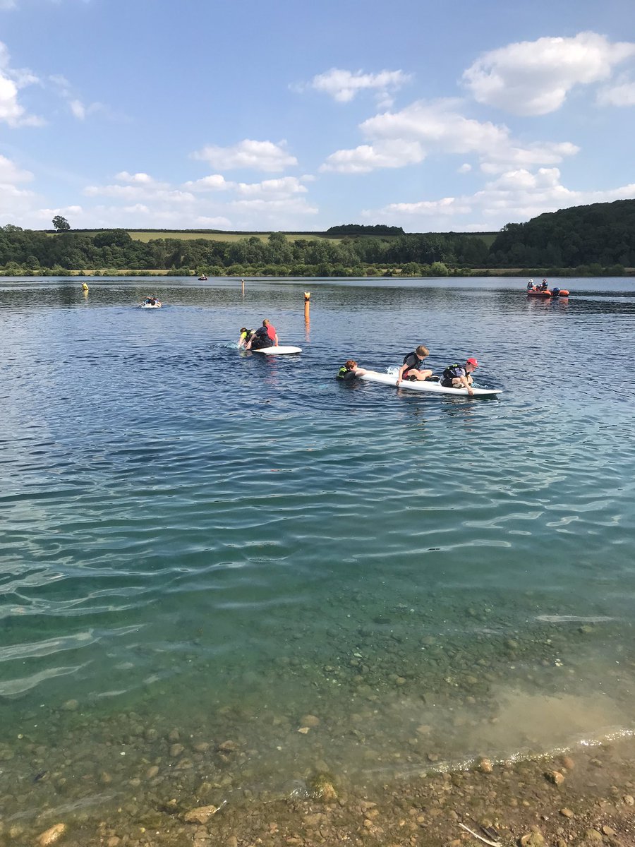 Cedarclass6's tweet photo. Paddle board racing https://t.co/ZXBegLh88Q