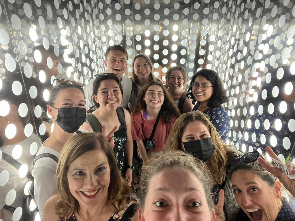 SemesterInSpain's tweet photo. For our last noche de chic@s our student went to Las Setas! This is a beautiful art instillation that you can walk on top of. Once you are on top you have a beautiful view of the city. This is definitely a must see in Sevilla!

#sis #semesterinspain #sevilla #lassetas https://t.co/EQKDvVP89g