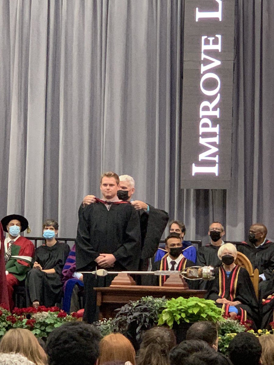 LAndriessen's tweet photo. So proud to be parents of a #GuelphGrad. https://t.co/MrWfw84Y1m