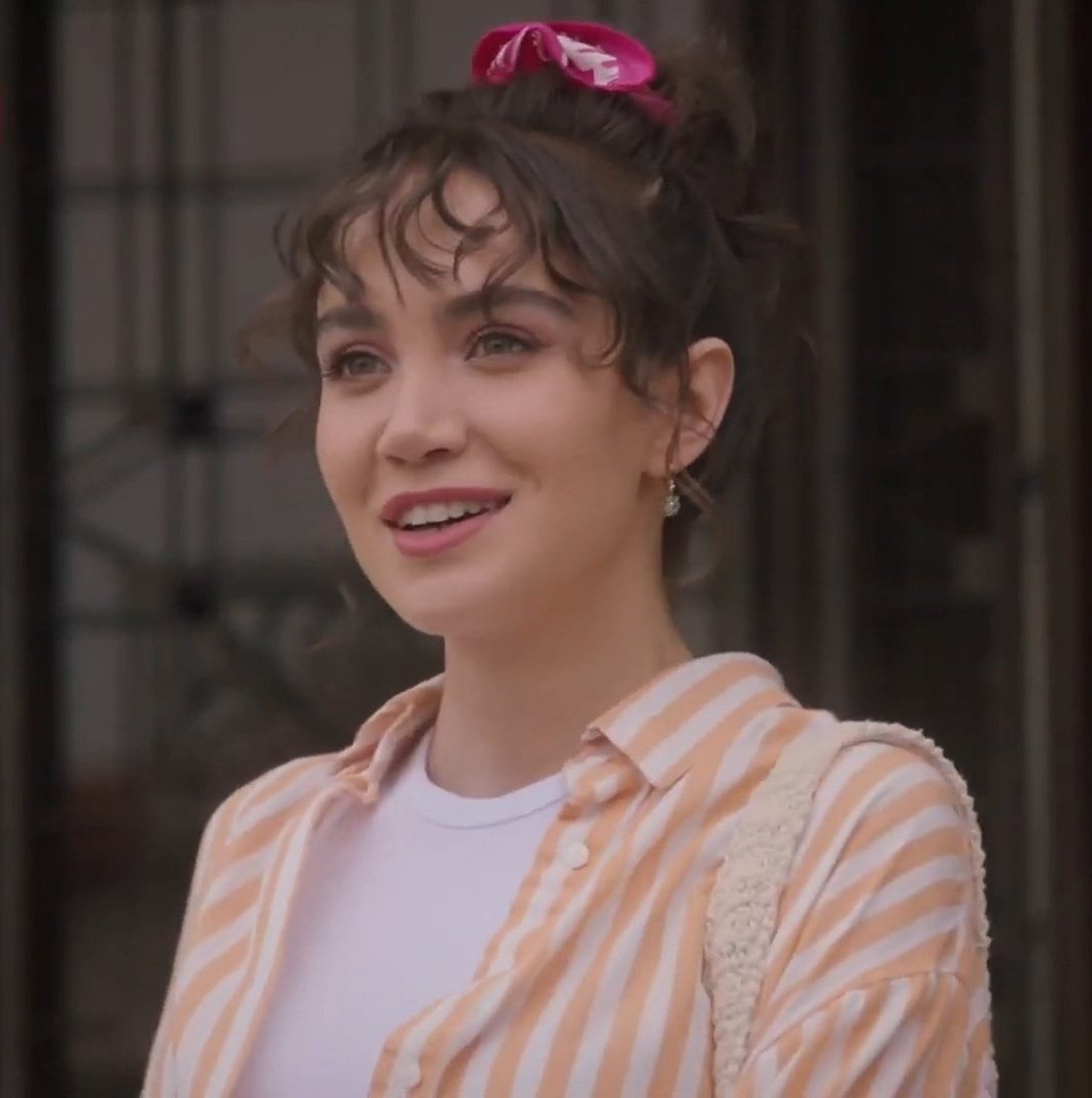 limonlukavunn's tweet image. Yıllar sonra Nilüfer İnci 🌸
#egner #masumlarapartmanı