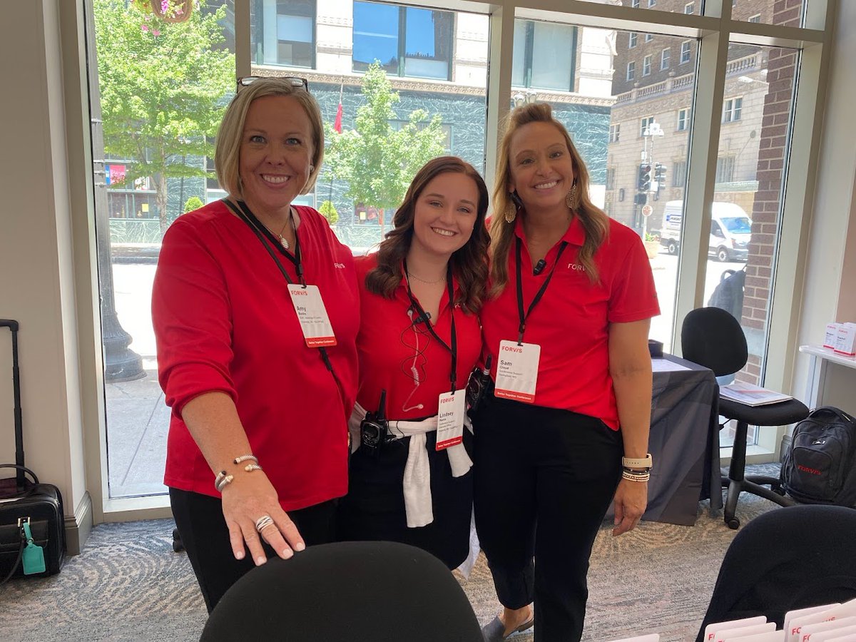 ForvisMazarsUS's tweet photo. We wouldn’t be able to pull off this large scale, informative, and exciting event without the support of our conference team! You make us thankful to say #WeAreFORVIS. https://t.co/dg6TJCOqHO