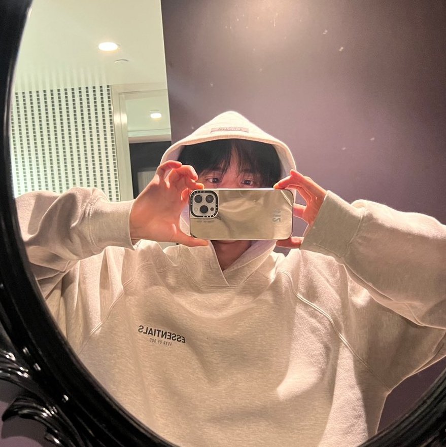 sunkyufile's tweet photo. sunwoo and his hoodie ; an inseparable duo https://t.co/ZS83926KII