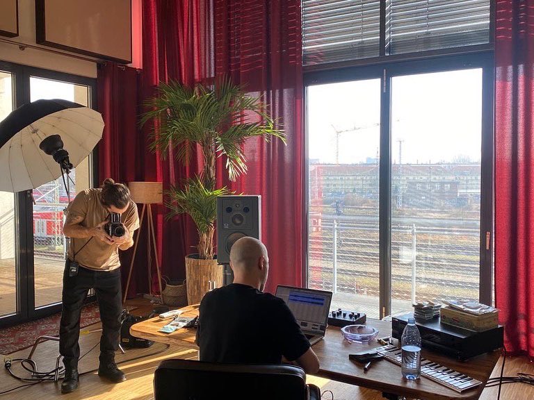 paulkalkbrenner's tweet image. Behind the scenes... 

Big announcement incoming friends. 

#paulkalkbrenner