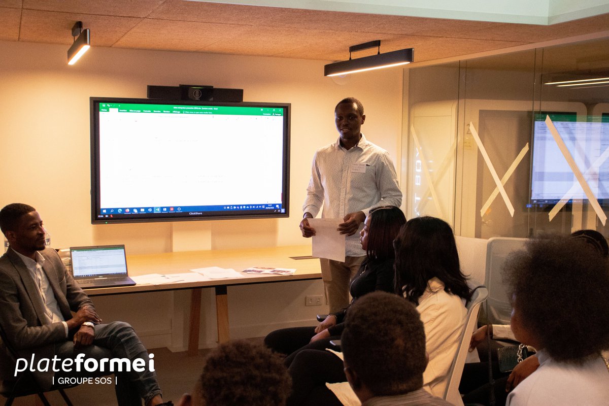 Plateforme i tweet media