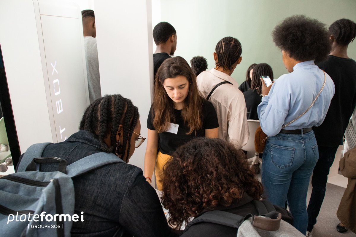 Plateforme i tweet media