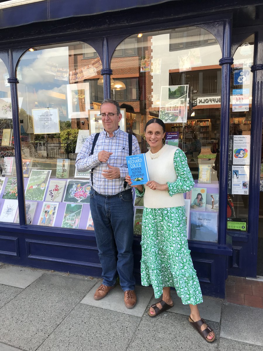 Indie_Matters's tweet photo. Celebrating #IndieBookshopWeek we have our very own No.1 Sunday Times bestselling author @RevRichardColes touring around indies for #MurderBeforeEvensong! 🔍 https://t.co/LHmkroyDT7