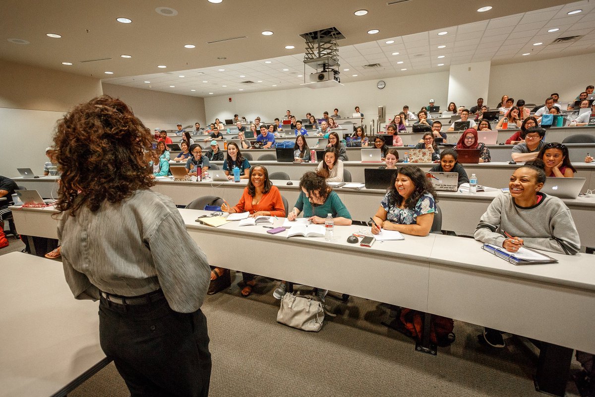 FutureComets's tweet image. Don’t wait until the fall semester to start thinking about college! Reach out to us so we can walk you through it today. #FutureComet #Transfer2UTD utd.link/counselor-loca…